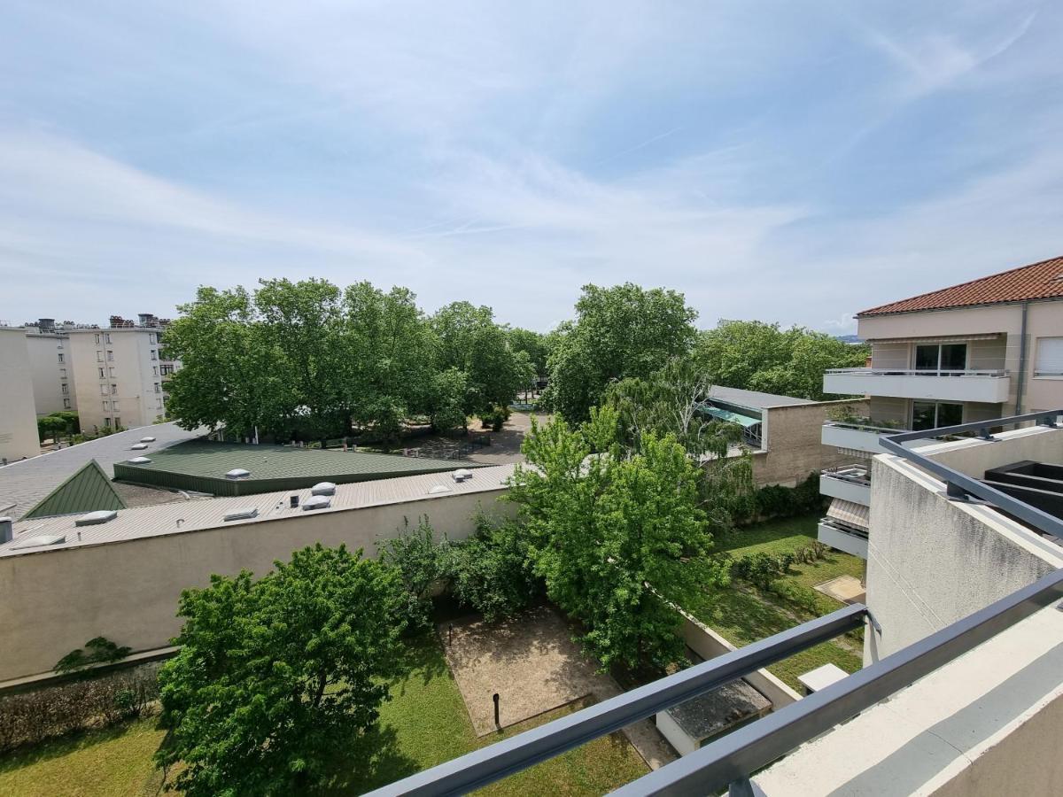 Bngo I Immense Rooftop Lyon I 2 Chambres, 4 Places Parkings, 2 Immenses Terrasses, 8 Personnes 外观 照片