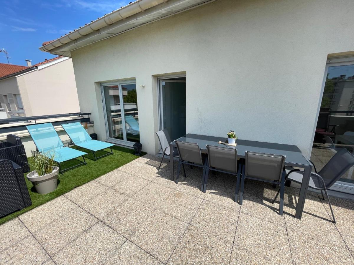 Bngo I Immense Rooftop Lyon I 2 Chambres, 4 Places Parkings, 2 Immenses Terrasses, 8 Personnes 外观 照片