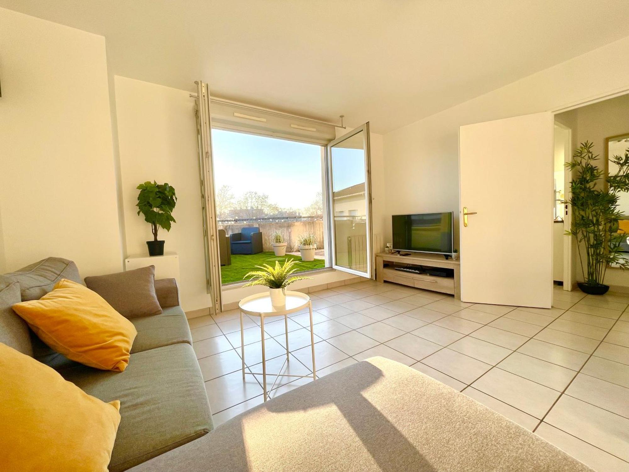 Bngo I Immense Rooftop Lyon I 2 Chambres, 4 Places Parkings, 2 Immenses Terrasses, 8 Personnes 外观 照片