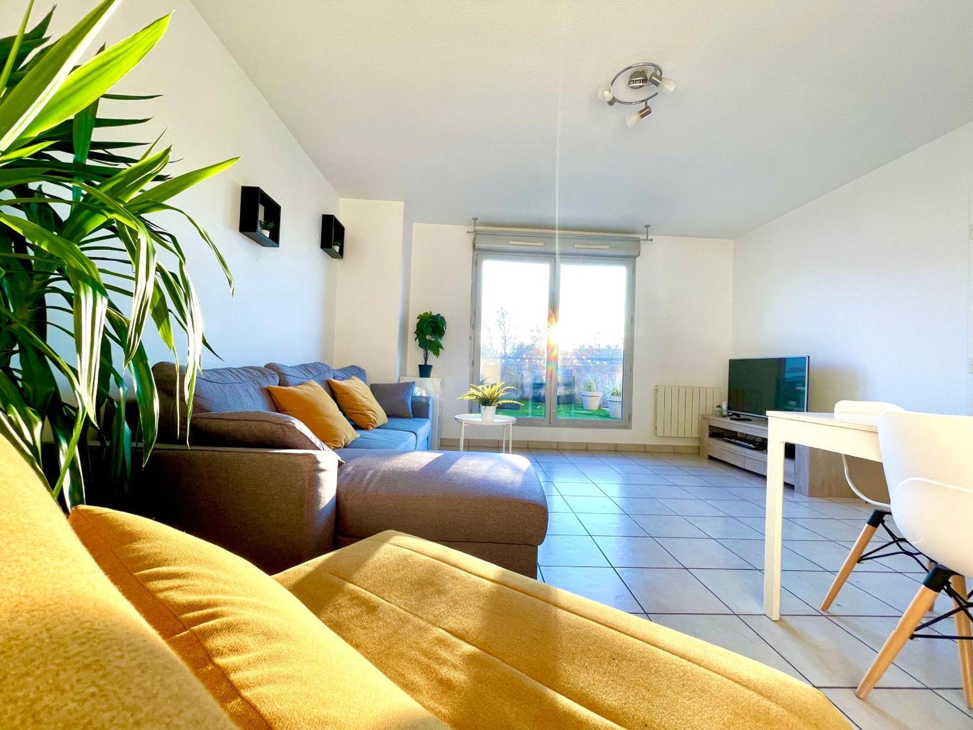Bngo I Immense Rooftop Lyon I 2 Chambres, 4 Places Parkings, 2 Immenses Terrasses, 8 Personnes 外观 照片