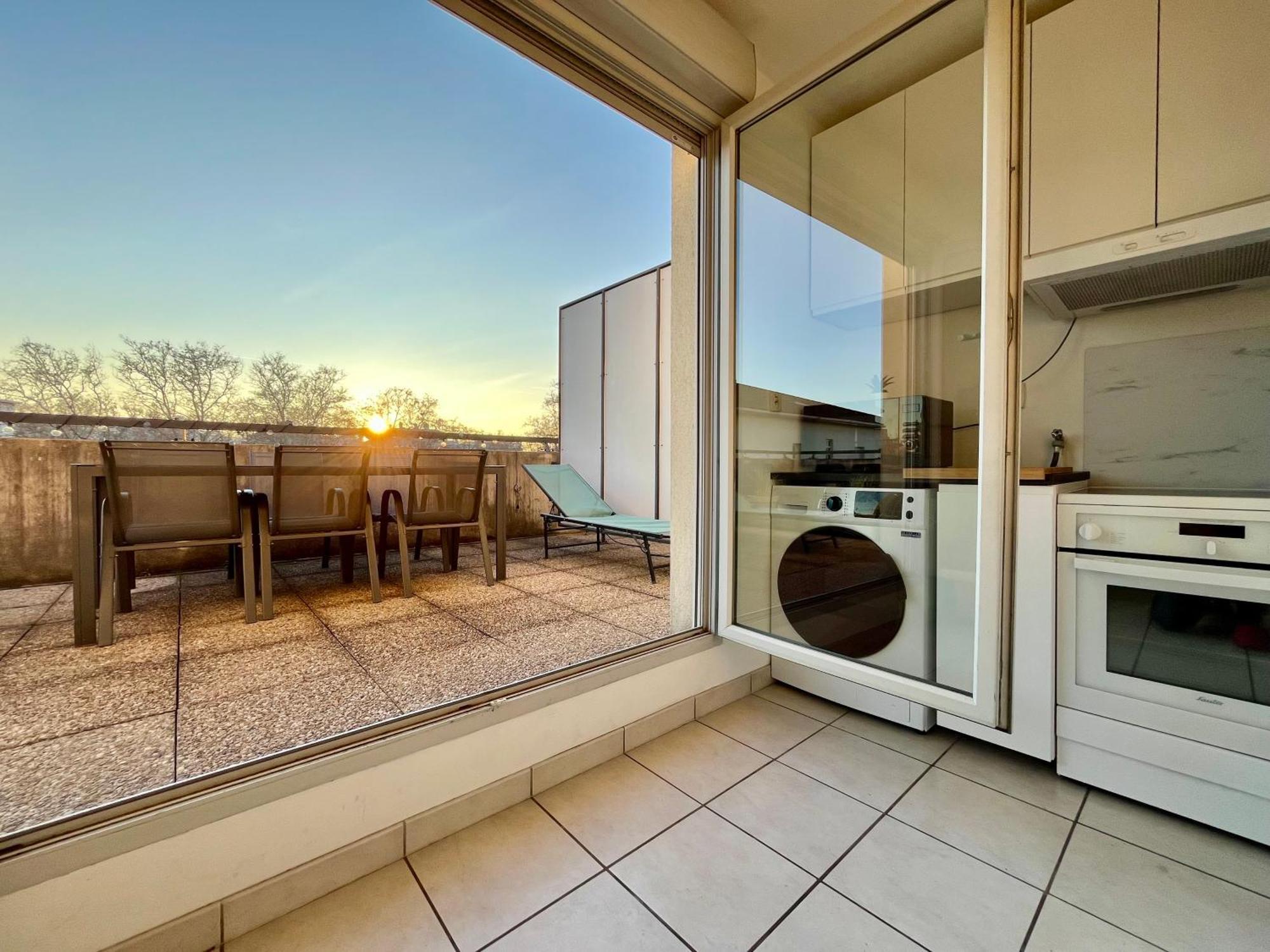 Bngo I Immense Rooftop Lyon I 2 Chambres, 4 Places Parkings, 2 Immenses Terrasses, 8 Personnes 外观 照片